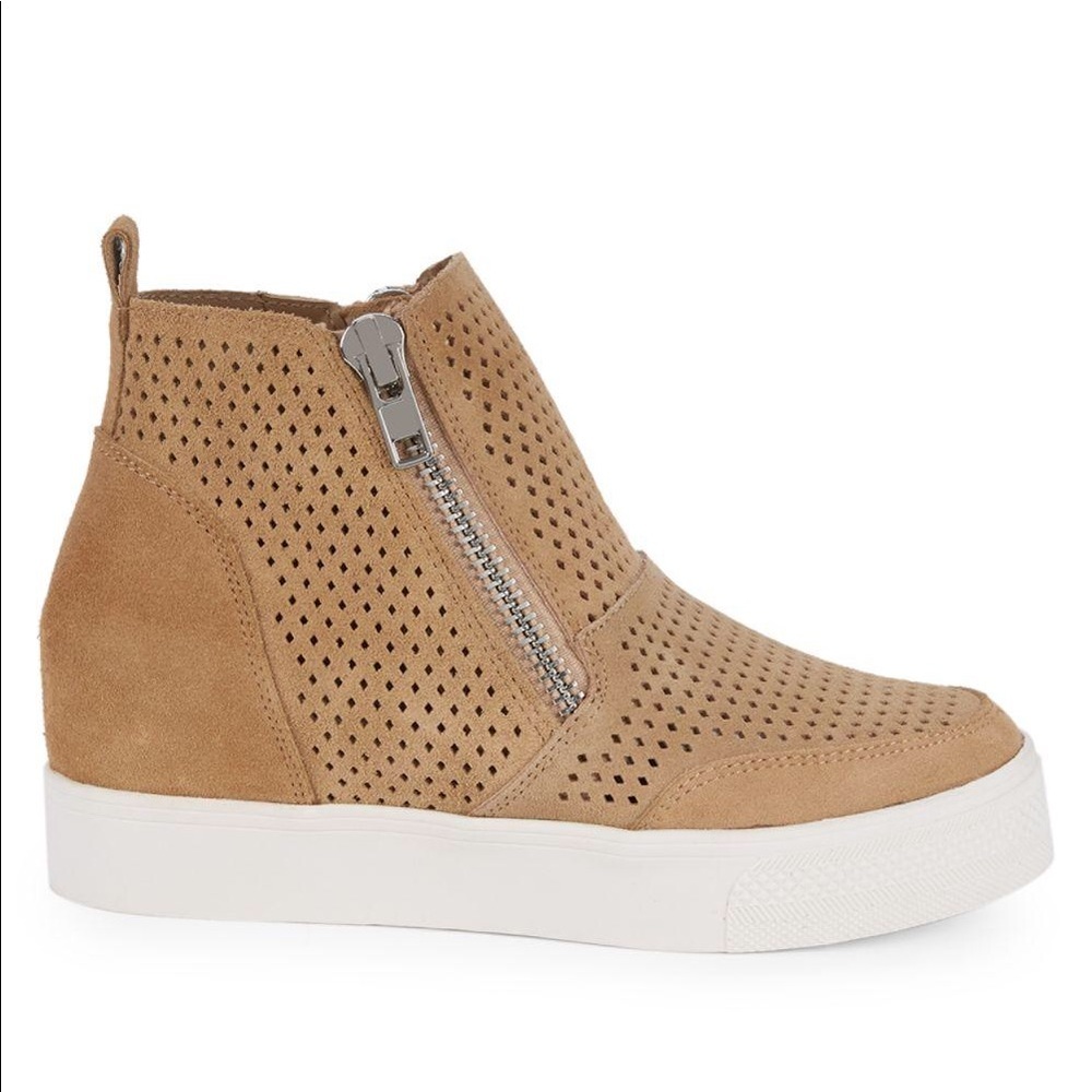 NWT Steve Madden Laureen Wedge Sneaker